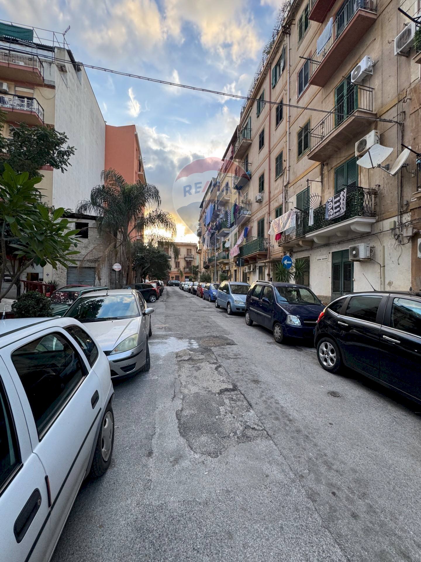 Edificio all\'aperto - Three-room apartment Via Andrea Morosini
 
7, Palermo - photo 3