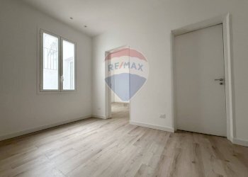 Stanza vuota - Trilocale Via San Francesco D'assisi
 
52, Trapani - foto 12