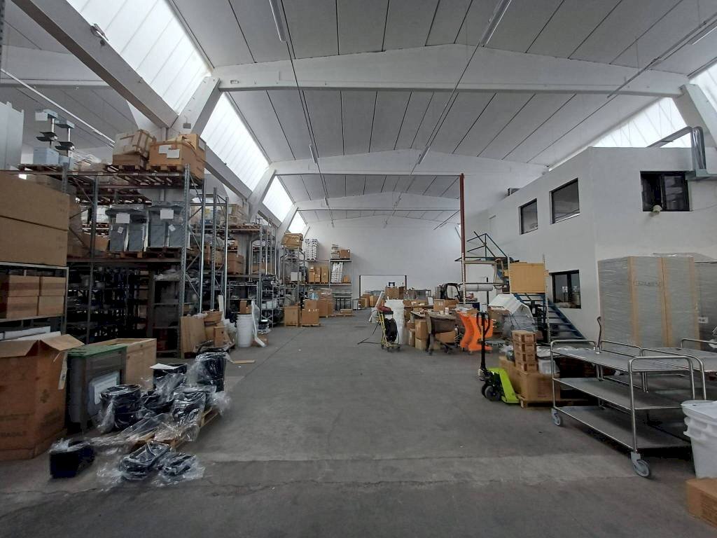 Magazzino - Capannone via Achille Grandi, Modena (zona Crocetta) - foto 3