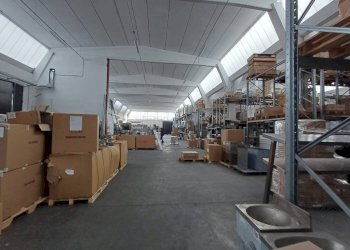 Magazzino - Capannone via Achille Grandi, Modena (zona Crocetta) - foto 4