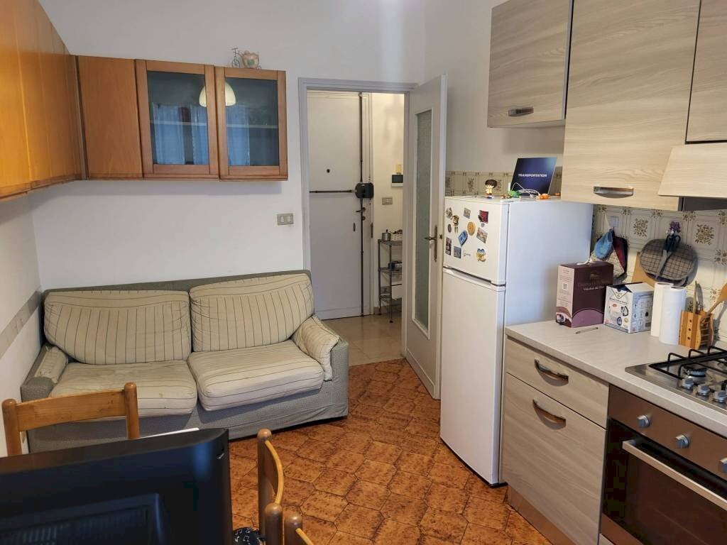 Cucina - Trilocale via Varaita, 2, Torino (zona Nizza Millefonti) - foto 3
