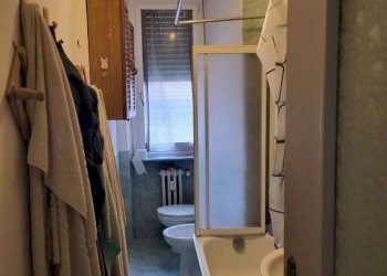 Bagno - Trilocale via Varaita, 2, Torino (zona Nizza Millefonti) - foto 8