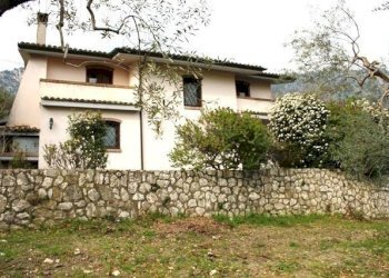 Facciata - Villa via Piscinola, Spigno Saturnia - foto 6