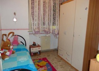 Camera da letto - Three-room apartment via Antonio Gramsci, 36, Alessandria - photo 8
