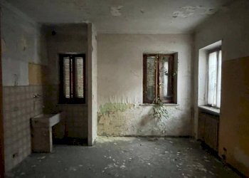 Stanza non arredata - Casa indipendente via Giansana, 16, Sommariva del Bosco - foto 7