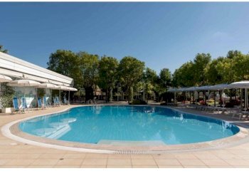Piscina - Commercial Activity corso Giacomo Matteotti, 36, Torino (neighborhood Centro) - photo 16