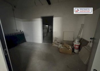 Magazzino - Magazzino piazza Enrico Martini, Roma (zona Mezzocammino) - foto 18