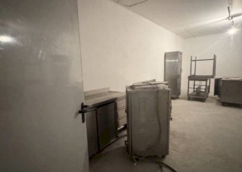 Magazzino - Magazzino piazza Enrico Martini, Roma (zona Mezzocammino) - foto 23