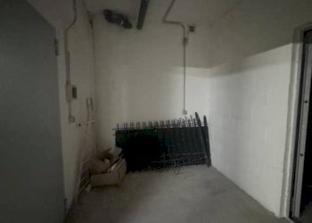 Magazzino - Magazzino piazza Enrico Martini, Roma (zona Mezzocammino) - foto 26