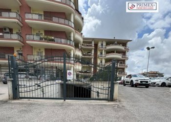Facciata - Magazzino piazza Enrico Martini, Roma (zona Mezzocammino) - foto 8