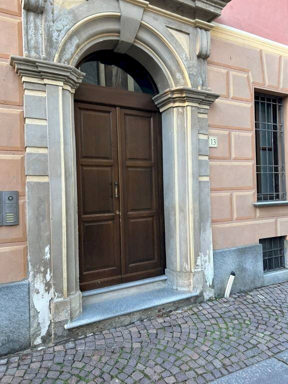 Facciata - Bilocale via Santa Croce, 8, Cuneo (zona Centro) - foto 2