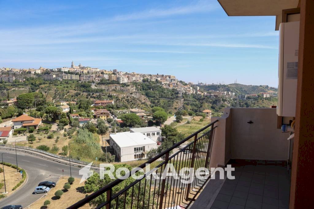 Balcone - Trilocale viale Vincenzo de Filippis, 148, Catanzaro - foto 2