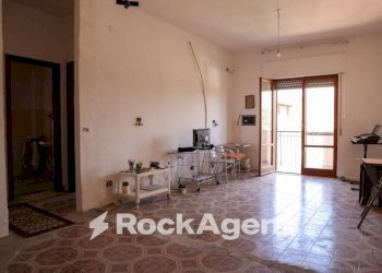 Salone - Trilocale viale Vincenzo de Filippis, 148, Catanzaro - foto 13