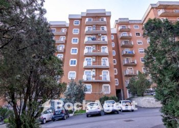 Facciata - Trilocale viale Vincenzo de Filippis, 148, Catanzaro - foto 26