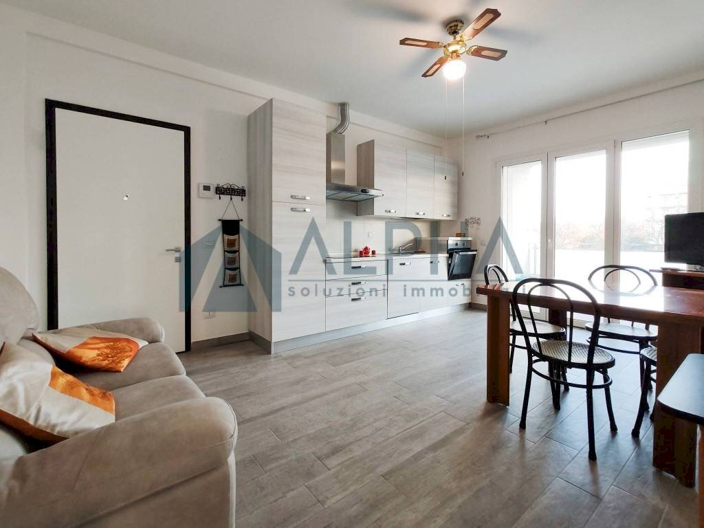 Salone - Trilocale viale Giotto, 42, Cesenatico - foto 1