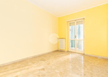 Two-room apartment Viale papa giovanni XXIII, Beinasco - photo 1