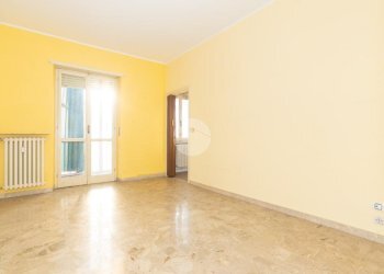 Two-room apartment Viale papa giovanni XXIII, Beinasco - photo 2