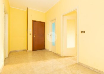 Two-room apartment Viale papa giovanni XXIII, Beinasco - photo 12