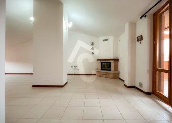 BEC189D6-F6C0-44C9-9BA2-CD7846CD69AA.jpeg - Quadrilocale Jesi - foto 20