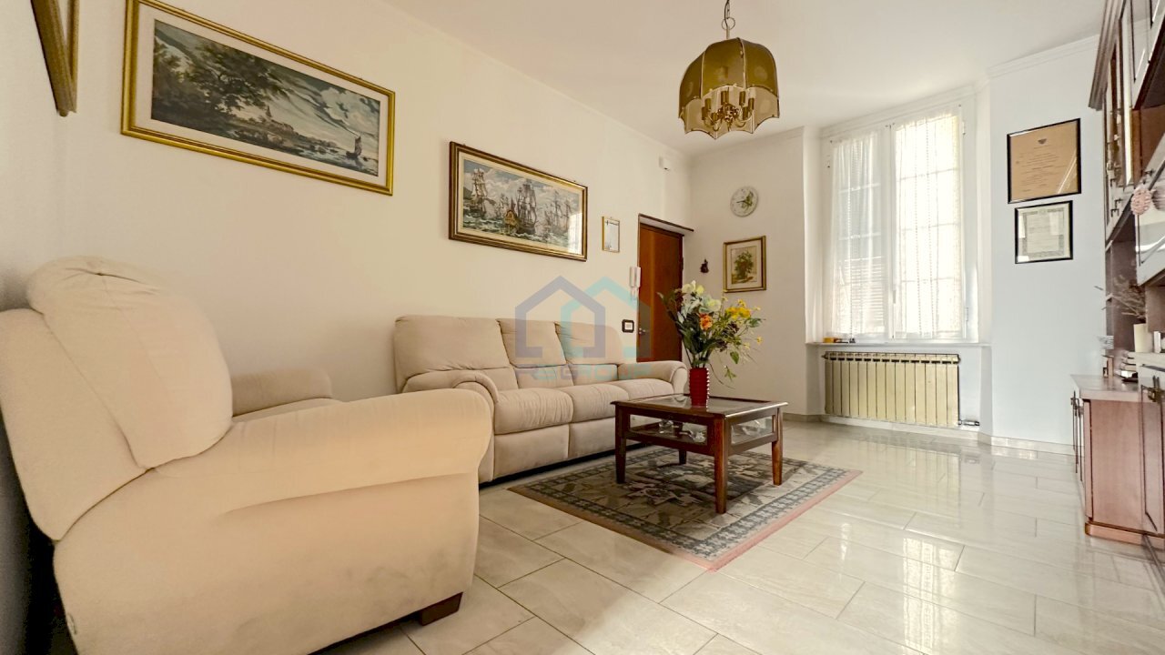 soggiorno - Appartamento Via Piave 25, Savona - foto 1