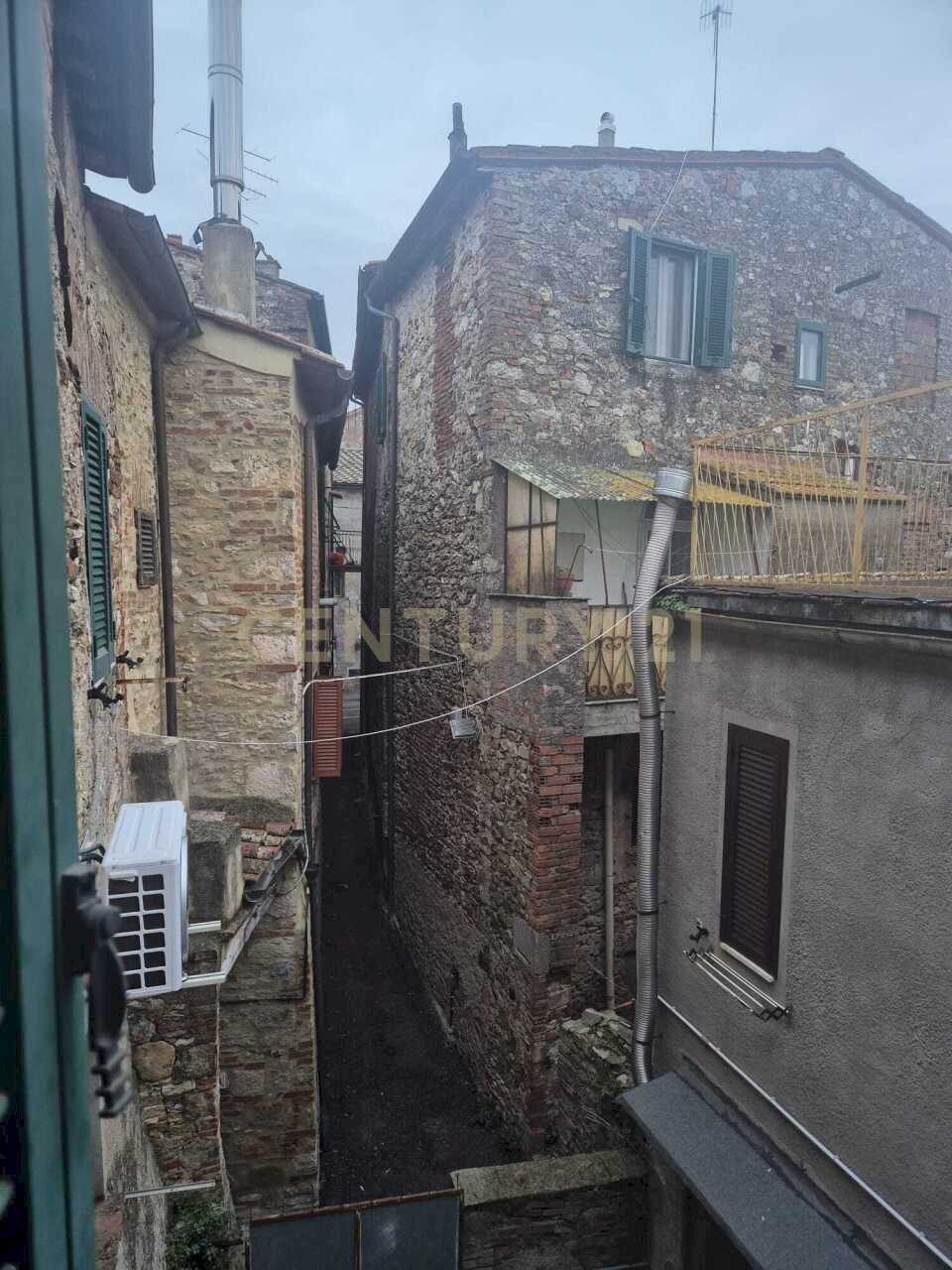 AFFACCIO SUL VICOLO.jpeg - Three-room apartment Piazza Porta Conti 23, Civitella Paganico - photo 2