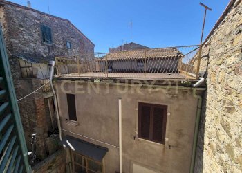 foto finestra cucina.jpeg - Trilocale Piazza Porta Conti 23, Civitella Paganico - foto 20