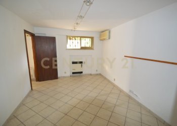 DSC_0064.JPG - Ufficio VIA ADAMELLO 70B, Grosseto - foto 11