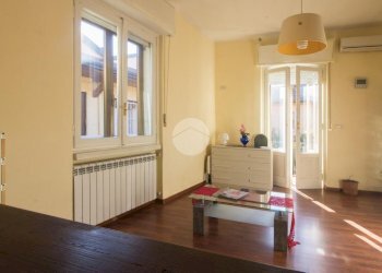 One-room apartment Via Bernardino Luini, Garbagnate Milanese - photo 5