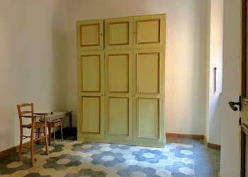 Camera da letto - Four-room apartment via di Panico, 5, Roma (neighborhood Centro Storico) - photo 12