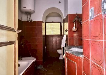 Bagno - Four-room apartment via di Panico, 5, Roma (neighborhood Centro Storico) - photo 16