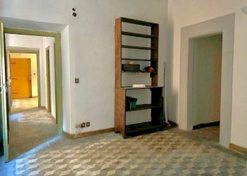 Soggiorno - Four-room apartment via di Panico, 5, Roma (neighborhood Centro Storico) - photo 3