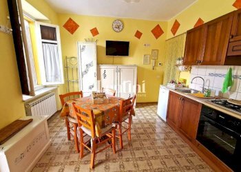 Cucina - Stabile - Palazzo vicolo Sant'Ambrogio, Valenza - foto 21