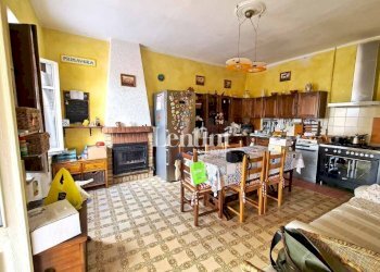 Cucina - Stabile - Palazzo vicolo Sant'Ambrogio, Valenza - foto 29