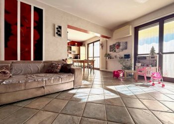 Salone - Quadrilocale viale Eloisia Barbaroux, 43, Carmagnola - foto 12
