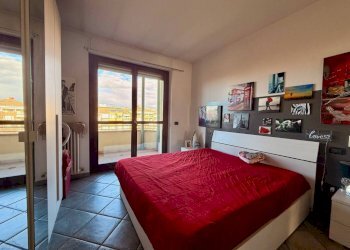 Camera da letto - Quadrilocale viale Eloisia Barbaroux, 43, Carmagnola - foto 19