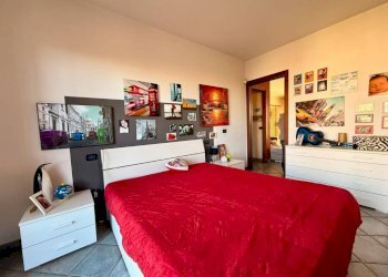 Camera da letto - Quadrilocale viale Eloisia Barbaroux, 43, Carmagnola - foto 20