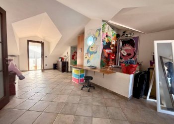 Mansarda - Quadrilocale viale Eloisia Barbaroux, 43, Carmagnola - foto 33