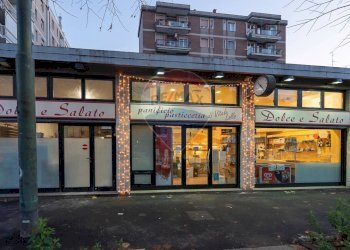 Edificio all\'aperto - Negozio Viale Ungheria
28, Milano - foto 23