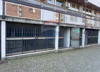 Edificio all\'aperto - Magazzino Via Del Mare
65-67, Milano - foto 9