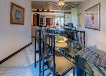 Sala da pranzo - Villa Via Mario Greppi
 
17, Buccinasco - foto 8