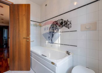 Bagno - Villa Via Mario Greppi
 
17, Buccinasco - foto 16