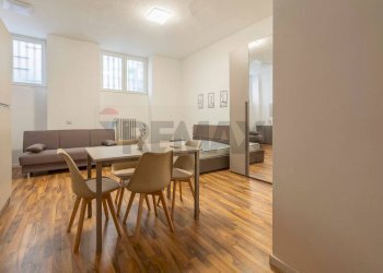 Sala da pranzo - Monolocale Via San Mansueto
 
5, Milano - foto 4