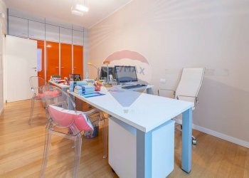 Ufficio - Three-room apartment Via Poma
3, Milano - photo 2