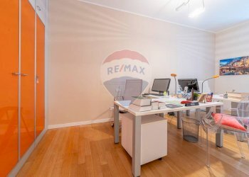 Ufficio - Three-room apartment Via Poma
3, Milano - photo 9