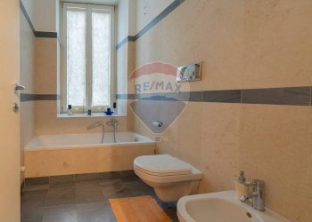 Bagno - Three-room apartment Via Poma
3, Milano - photo 21