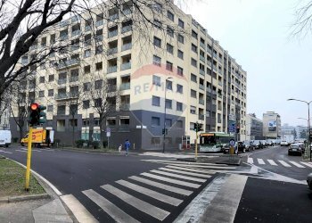 Edificio all\'aperto - Bilocale Piazza Agrippa
 
1, Milano - foto 11