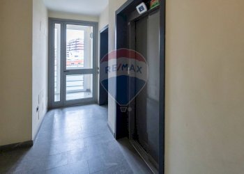 Ricezione / Lobby - Bilocale Piazza Agrippa
 
1, Milano - foto 32