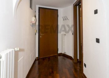 Hall / corridoio - Bilocale Piazza Agrippa
 
1, Milano - foto 5