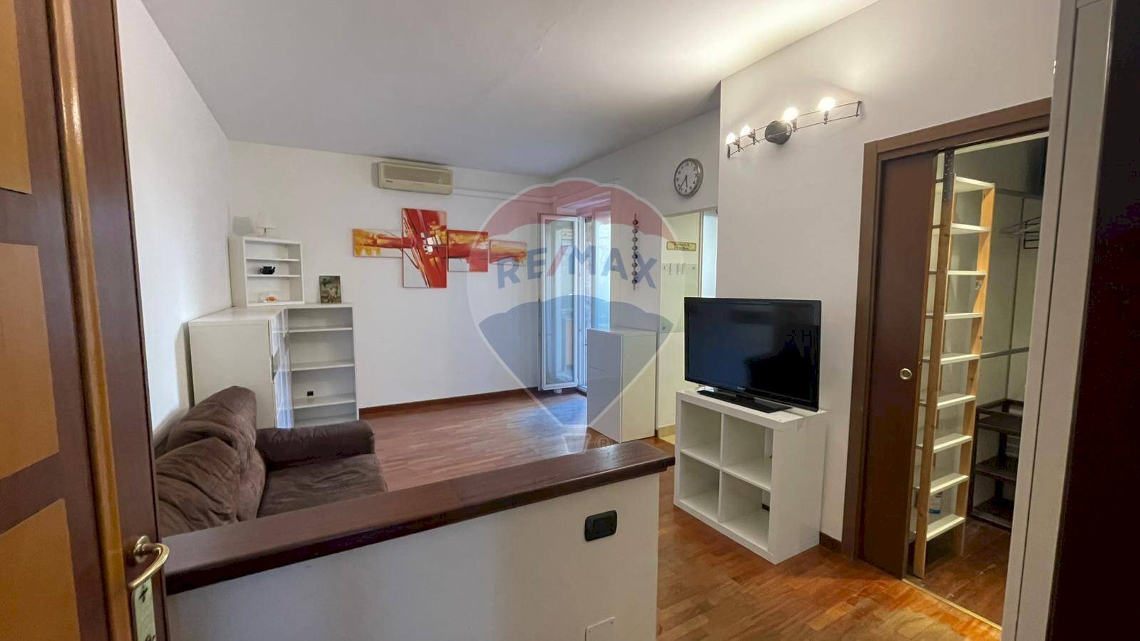 Soggiorno - Two-room apartment VIA ANTONIO PORPORA
152, Milano - photo 2