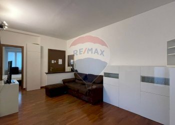 Soggiorno - Two-room apartment VIA ANTONIO PORPORA
152, Milano - photo 7